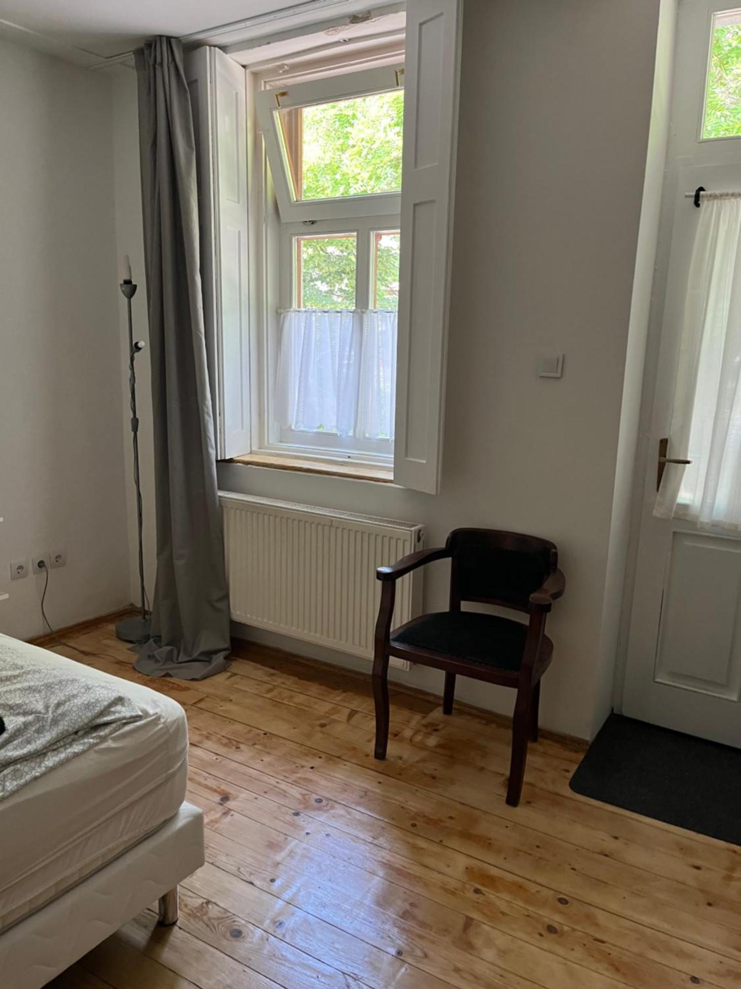 Utcara Nyilo Apartman Vac Exterior photo